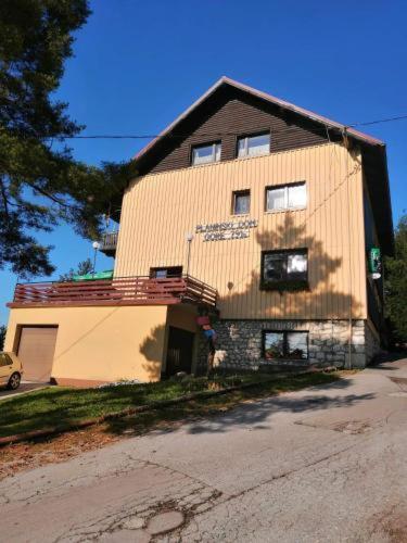 Planinski Dom Gore Aparthotel Dol pri Hrastniku Bagian luar foto